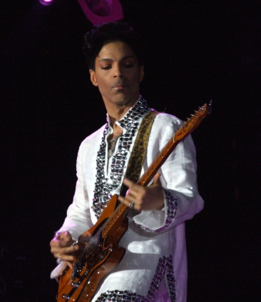 Prince_at_Coachella-2